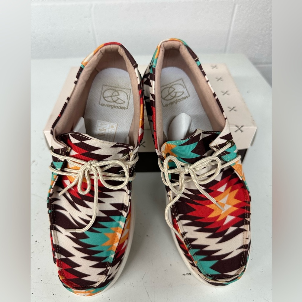EUC Everglades loafers.  Western Aztec design